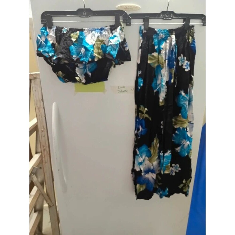 Skirt and top Hawaiian